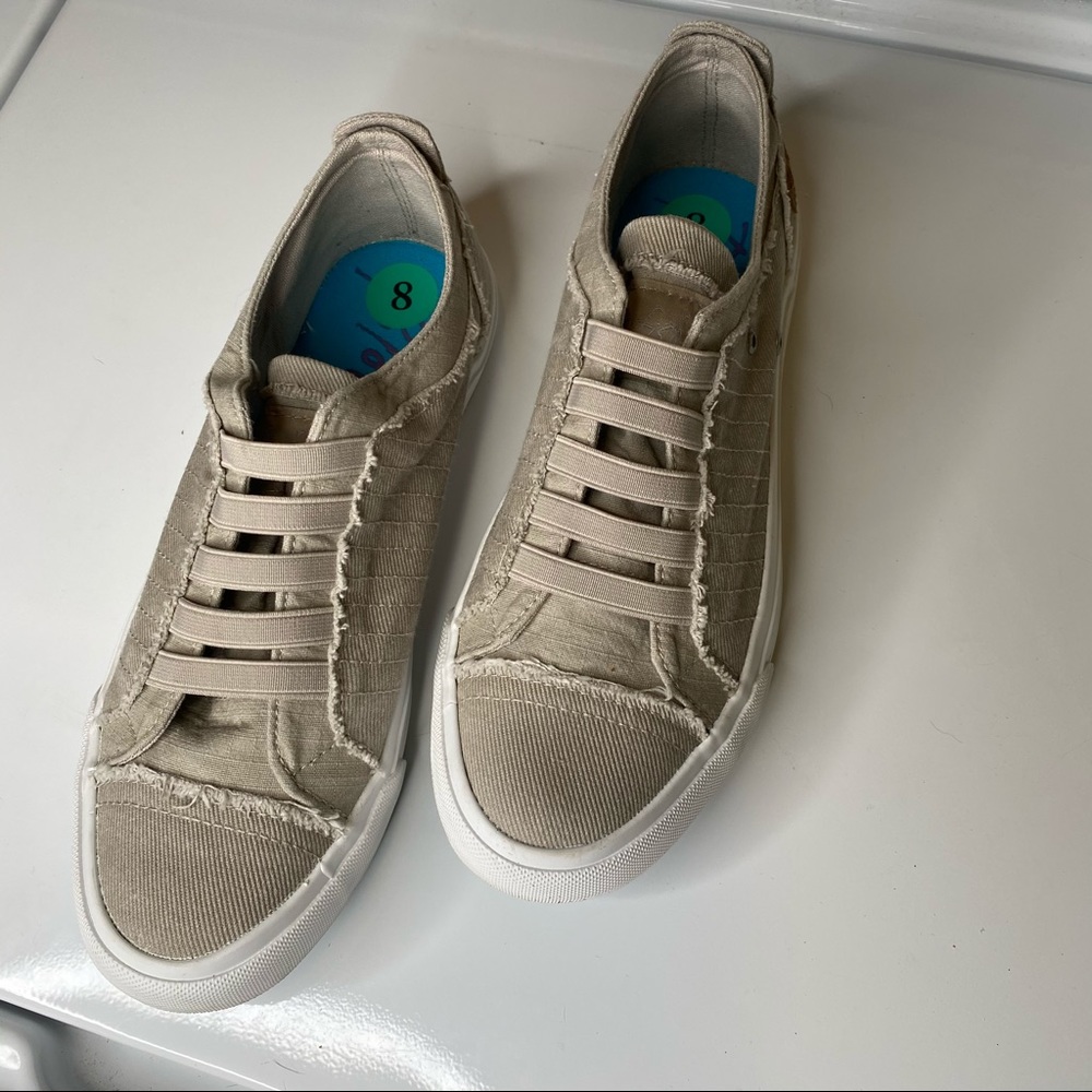 Blowfish Shoes - Barely Worn Women’s 8